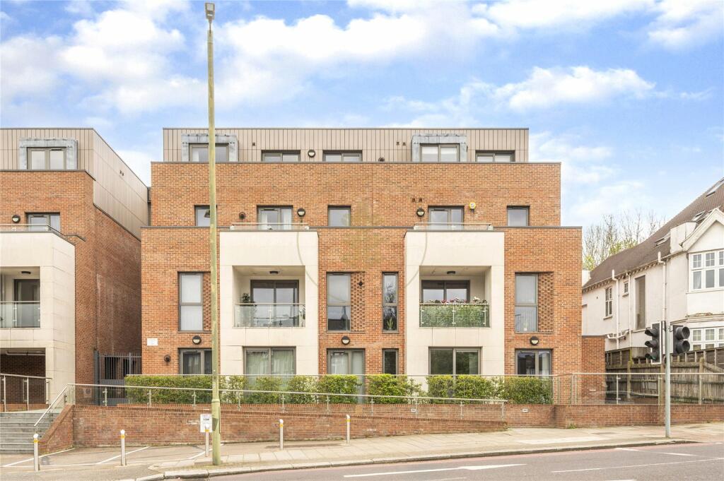 2 bed Apartment for rent in London. From Oakhill Residential