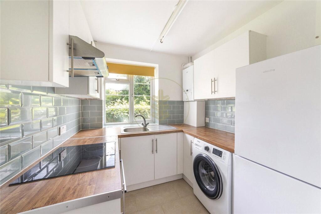 2 bed Apartment for rent in Friern Barnet. From Oakhill Residential - West Hampsted