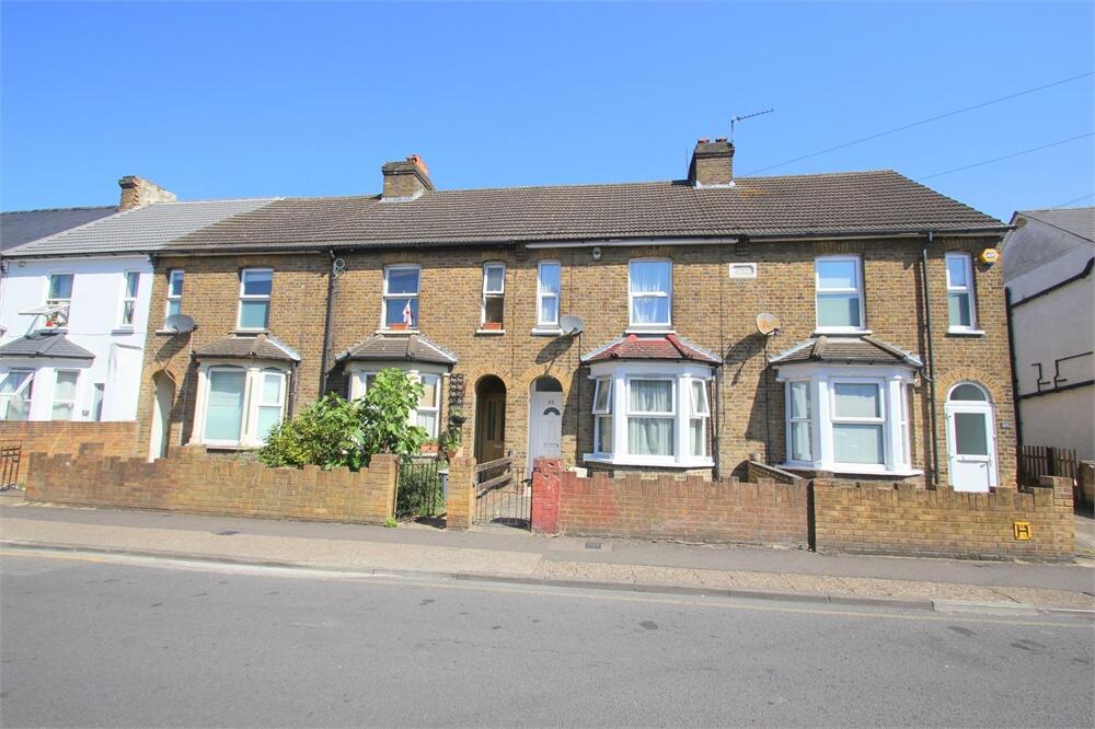 4 bed Mid Terraced House for rent in West Drayton. From Oakwood Estates