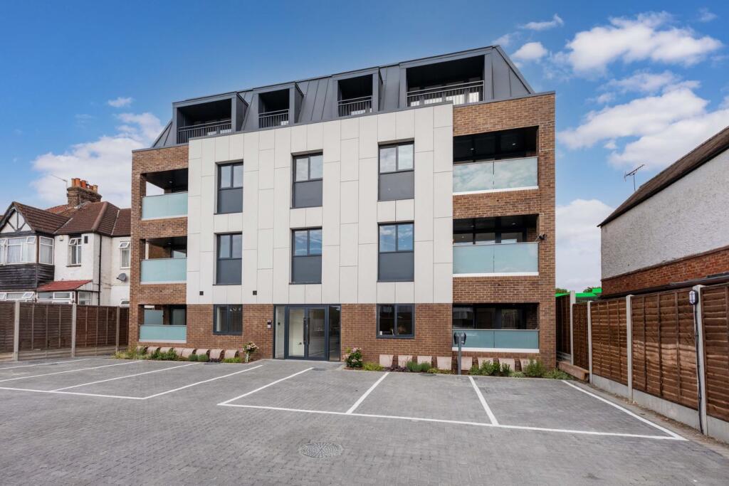1 bed Apartment for rent in Northolt. From Oakwood Estates