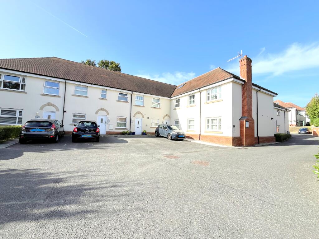 2 bed Apartment for rent in Rayleigh. From Ocean Residential - Westcliff-on-Sea 2 bed Apartment for rent in Rayleigh. From Ocean Residential - Westcliff-on-Sea