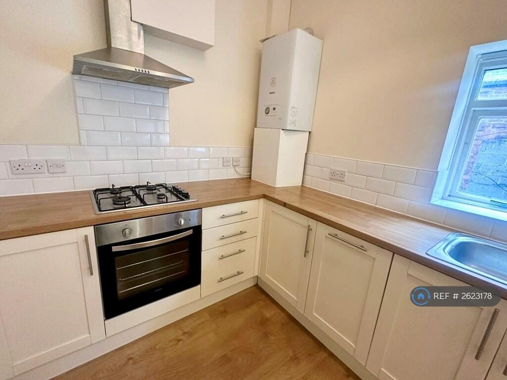 1 bed 1st Floor Flat for rent in Southport. From OpenRent
