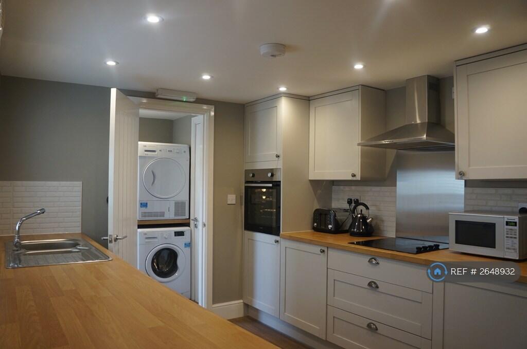 3 bed Mid Terraced House for rent in Liverpool. From OpenRent