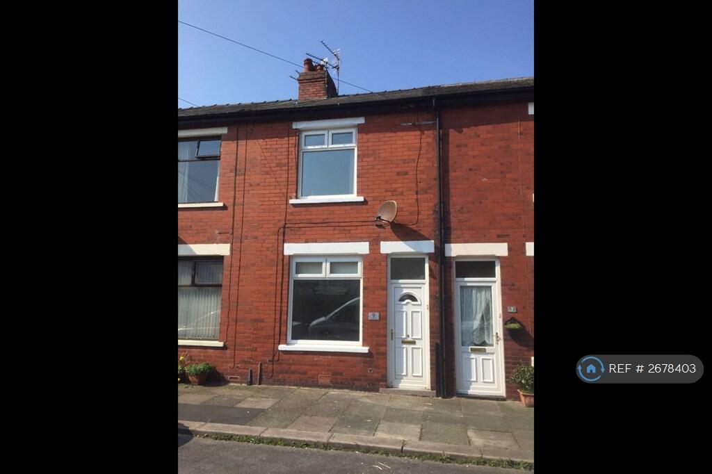 2 bed Mid Terraced House for rent in Staining. From OpenRent