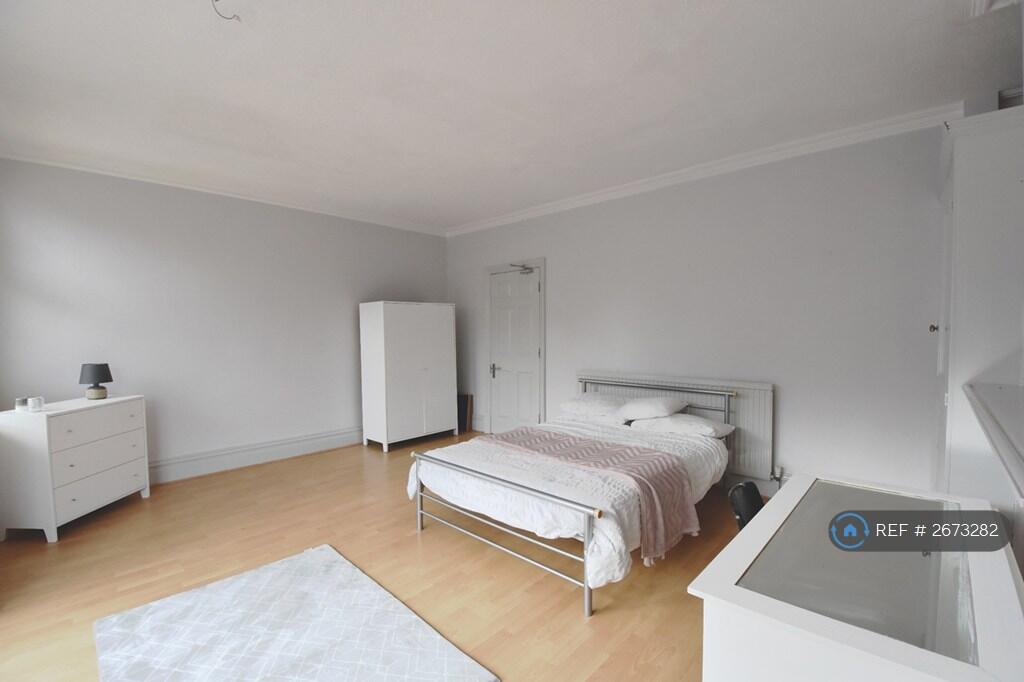 1 bed House Share for rent in Leicester. From OpenRent