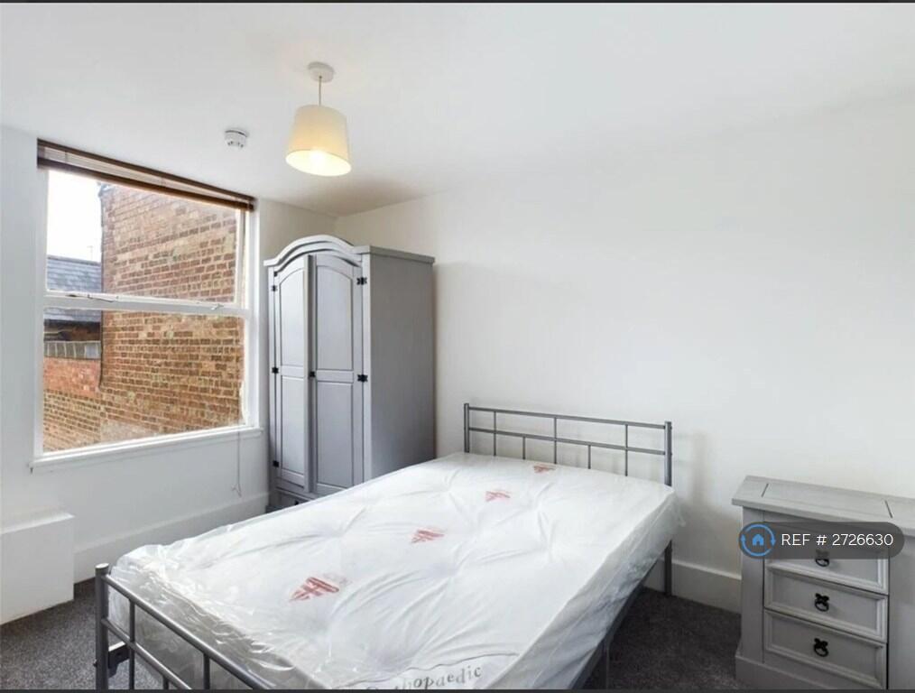 1 bed House Share for rent in Northampton. From OpenRent