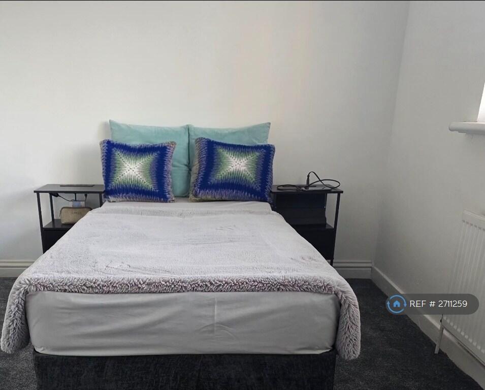 1 bed House Share for rent in Peterlee. From OpenRent 1 bed House Share for rent in Peterlee. From OpenRent