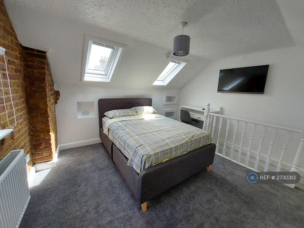 1 bed House Share for rent in Chatham. From OpenRent 1 bed House Share for rent in Chatham. From OpenRent