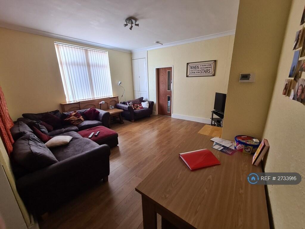 1 bed House Share for rent in Middlesbrough. From OpenRent 1 bed House Share for rent in Middlesbrough. From OpenRent