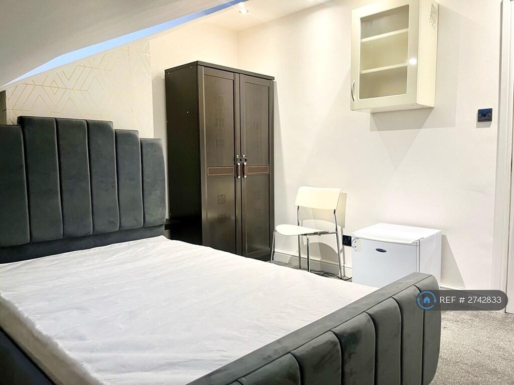 1 bed House Share for rent in Birmingham. From OpenRent