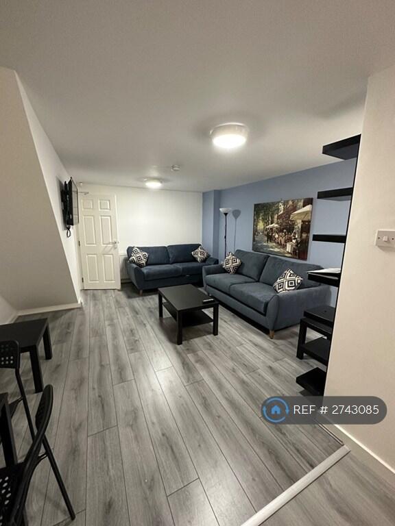 6 bed Mid Terraced House for rent in Liverpool. From OpenRent 6 bed Mid Terraced House for rent in Liverpool. From OpenRent