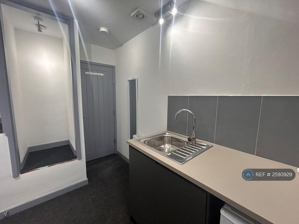 1 bed House Share for rent in Coventry. From OpenRent