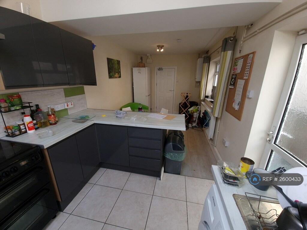 1 bed House Share for rent in Swansea. From OpenRent 1 bed House Share for rent in Swansea. From OpenRent