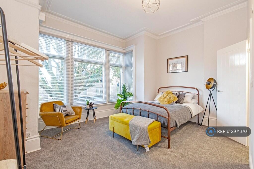 4 bed Studio for rent in Sheffield. From OpenRent 4 bed Studio for rent in Sheffield. From OpenRent