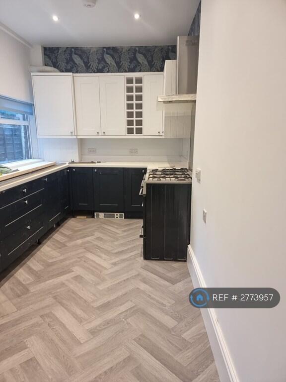 1 bed House Share for rent in Stalybridge. From OpenRent 1 bed House Share for rent in Stalybridge. From OpenRent