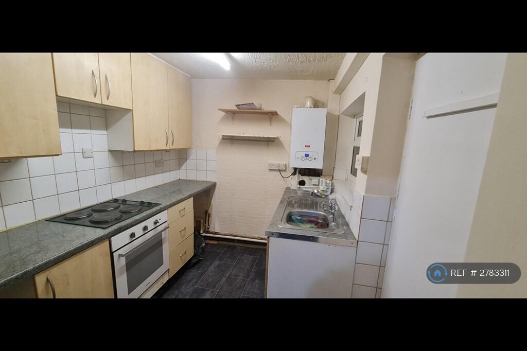 2 bed Mid Terraced House for rent in Middlesbrough. From OpenRent