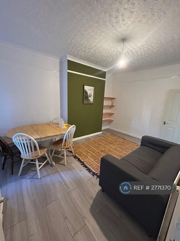 1 bed House Share for rent in Manchester. From OpenRent