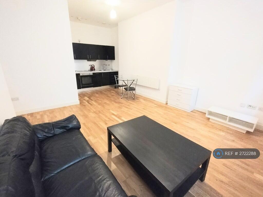 1 bed 1st Floor Flat for rent in Bradford. From OpenRent