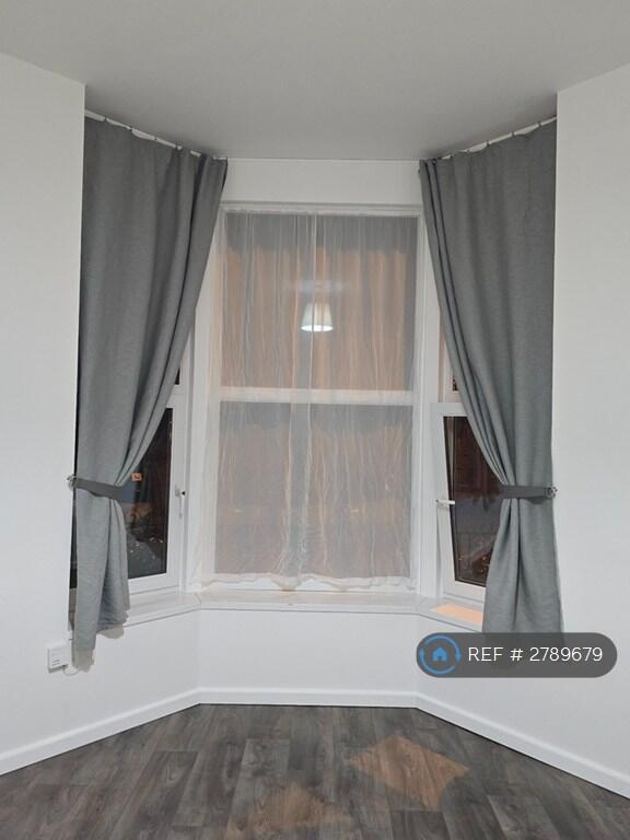 1 bed 1st Floor Flat for rent in Paignton. From OpenRent