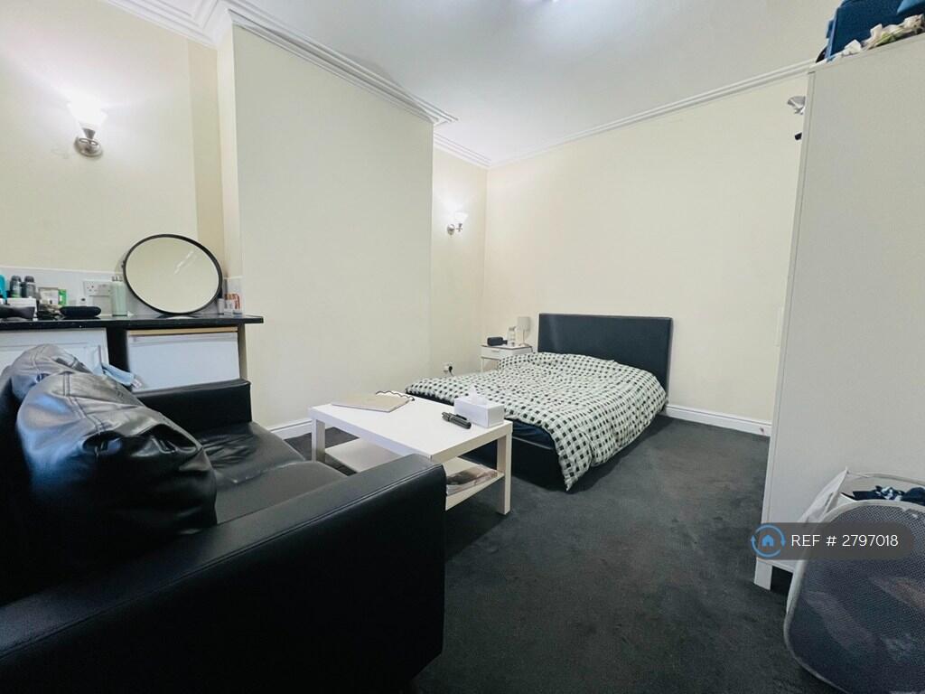 1 bed House Share for rent in Leeds. From OpenRent 1 bed House Share for rent in Leeds. From OpenRent