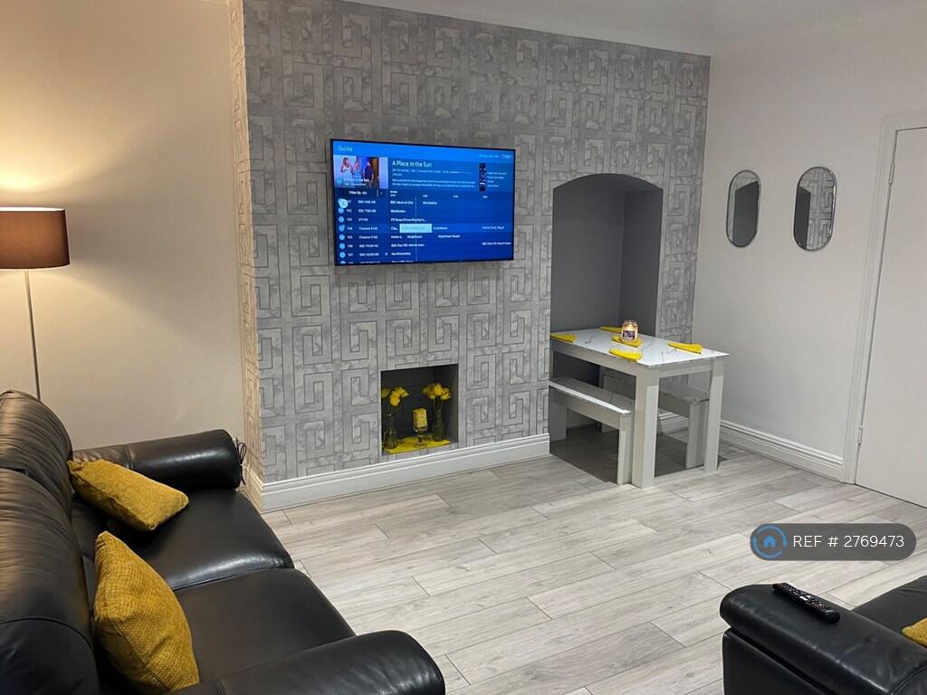 3 bed 1st Floor Flat for rent in South Shields. From OpenRent 3 bed 1st Floor Flat for rent in South Shields. From OpenRent