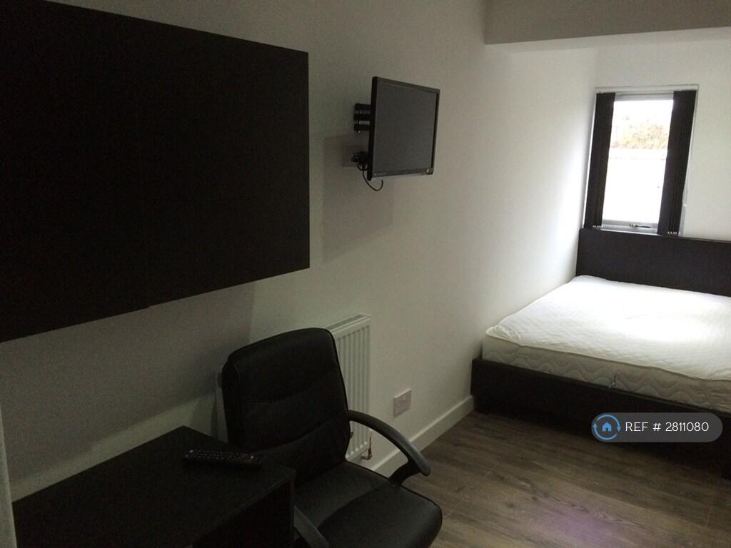 1 bed Flat Share for rent in Coventry. From OpenRent