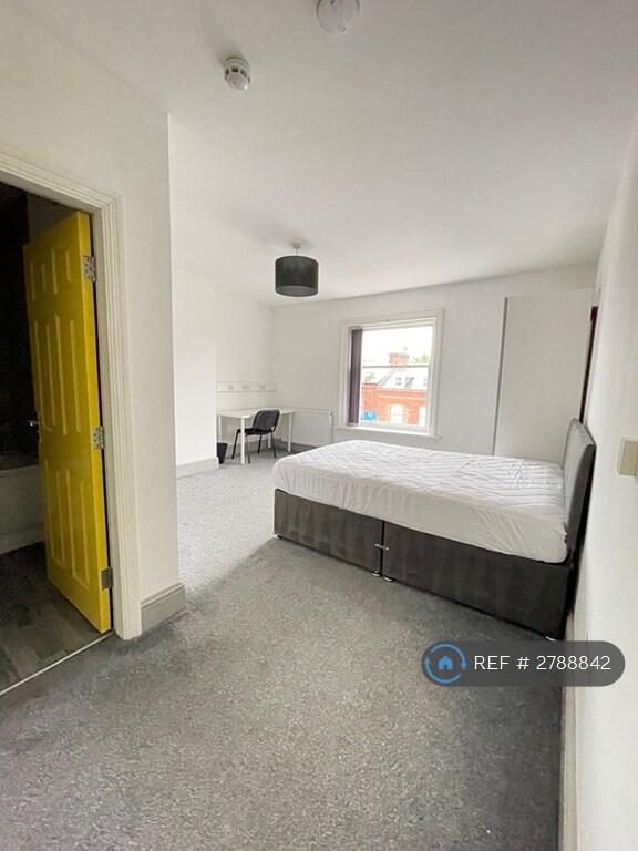 1 bed House Share for rent in Preston. From OpenRent