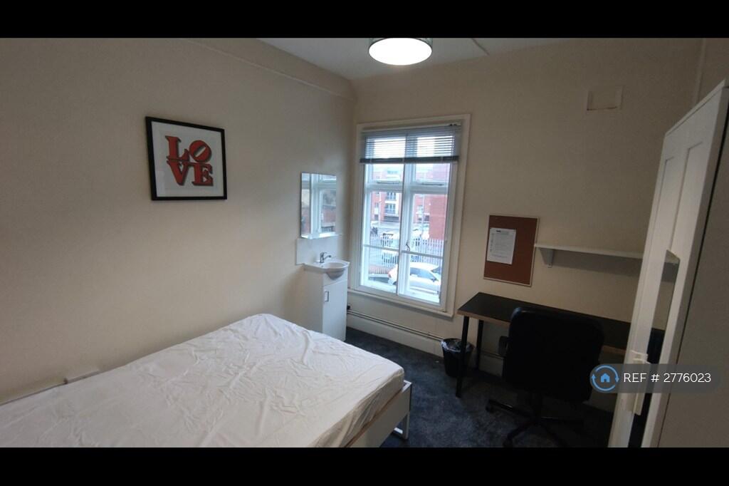 1 bed Flat Share for rent in Coventry. From OpenRent