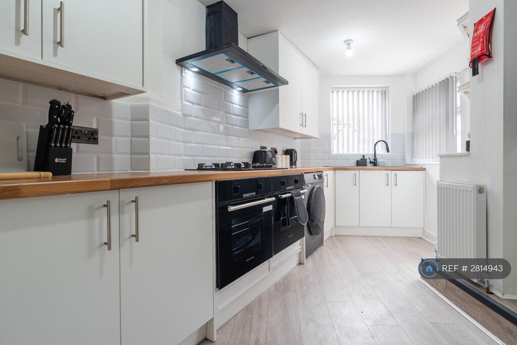 1 bed House Share for rent in Birkenhead. From OpenRent