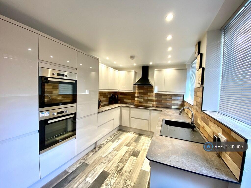 1 bed House Share for rent in Newport. From OpenRent