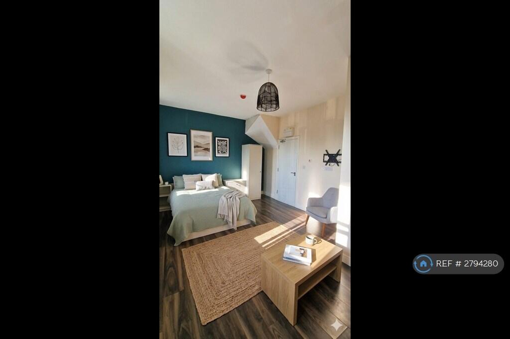 1 bed House Share for rent in Birmingham. From OpenRent