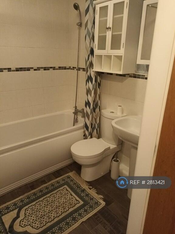 1 bed Flat Share for rent in Leeds. From OpenRent