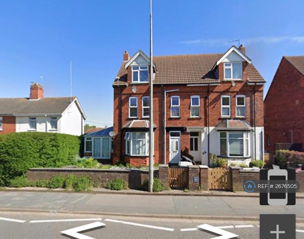 1 bed 1st Floor Flat for rent in Skegness. From OpenRent