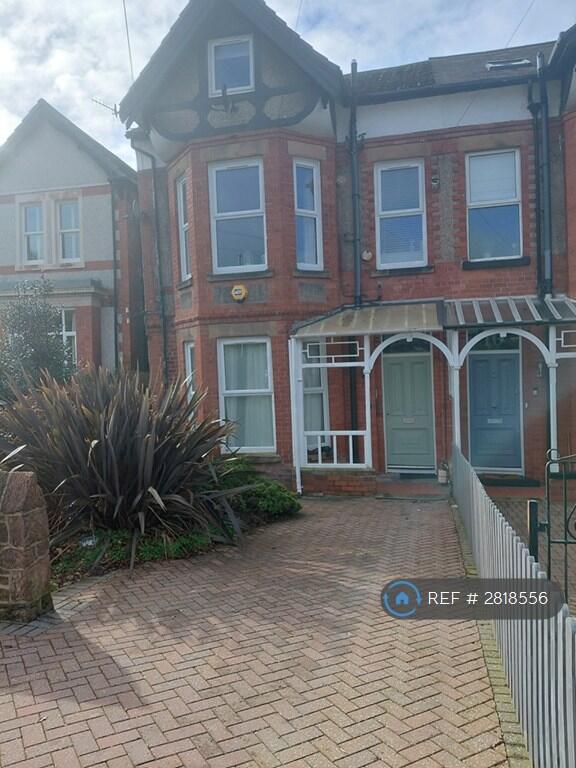 1 bed 1st Floor Flat for rent in Caldy. From OpenRent