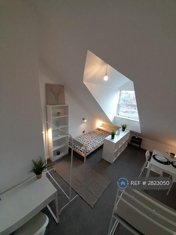 1 bed House Share for rent in Stafford. From OpenRent