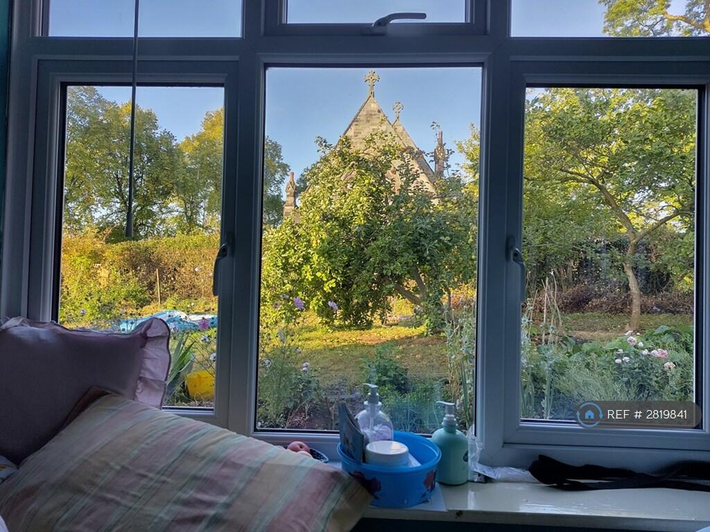 1 bed House Share for rent in Newcastle-under-Lyme. From OpenRent 1 bed House Share for rent in Newcastle-under-Lyme. From OpenRent