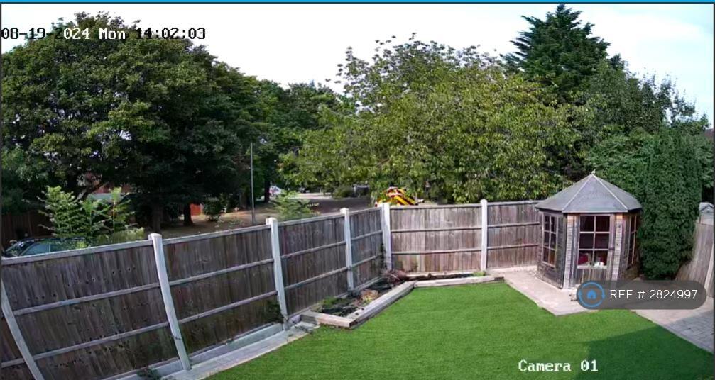 1 bed House Share for rent in Basildon. From OpenRent