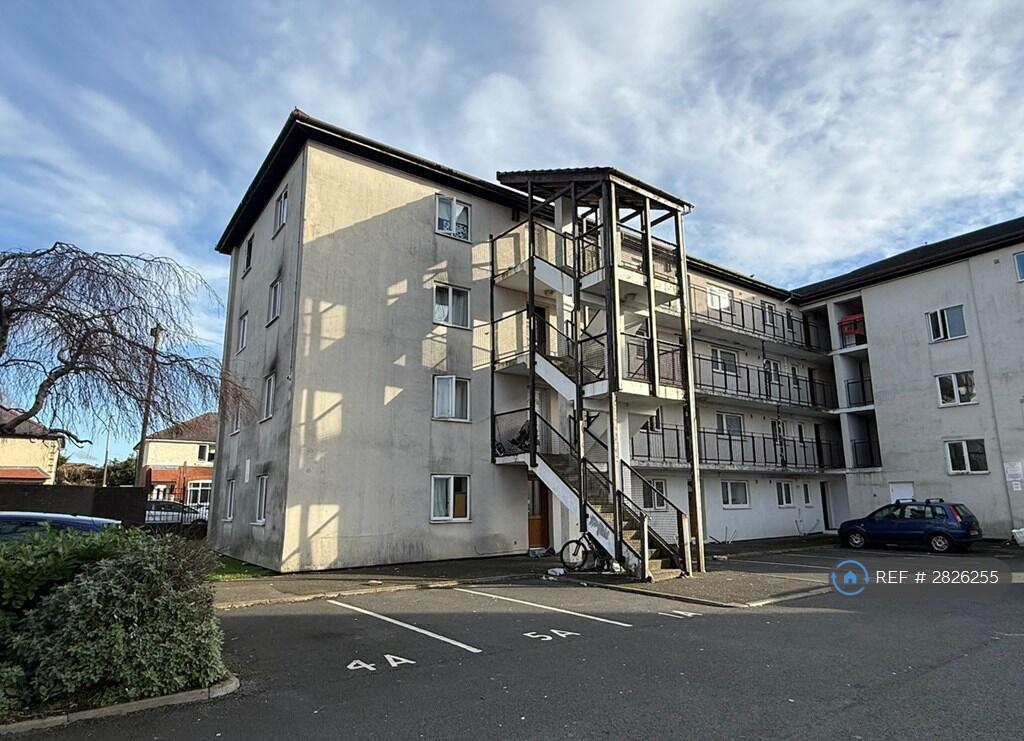 1 bed 1st Floor Flat for rent in Preston. From OpenRent