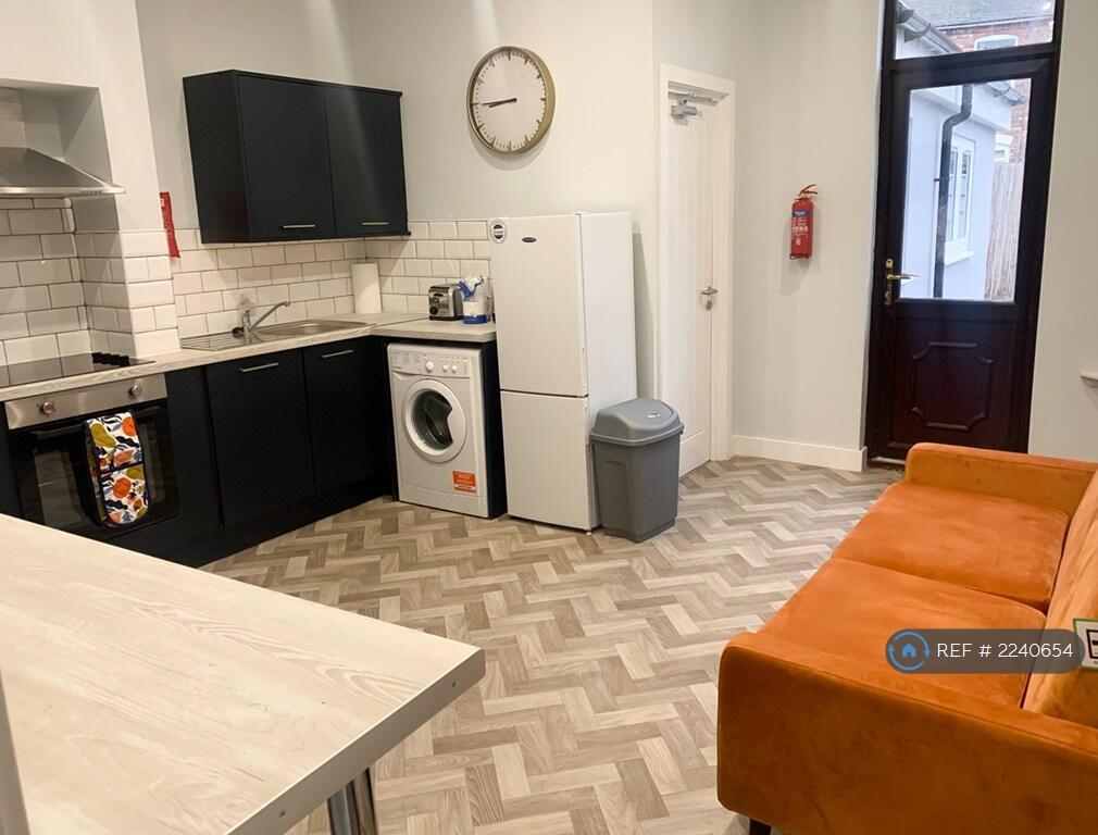 1 bed House Share for rent in Stoke-on-Trent. From OpenRent