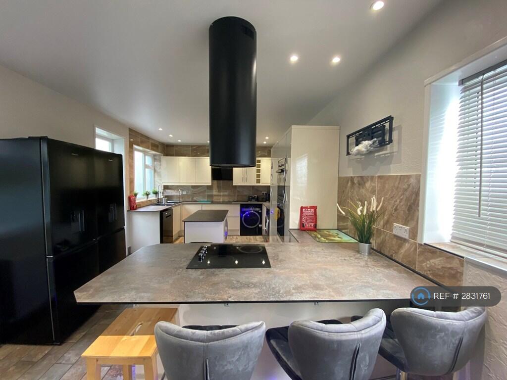 1 bed House Share for rent in Newport. From OpenRent