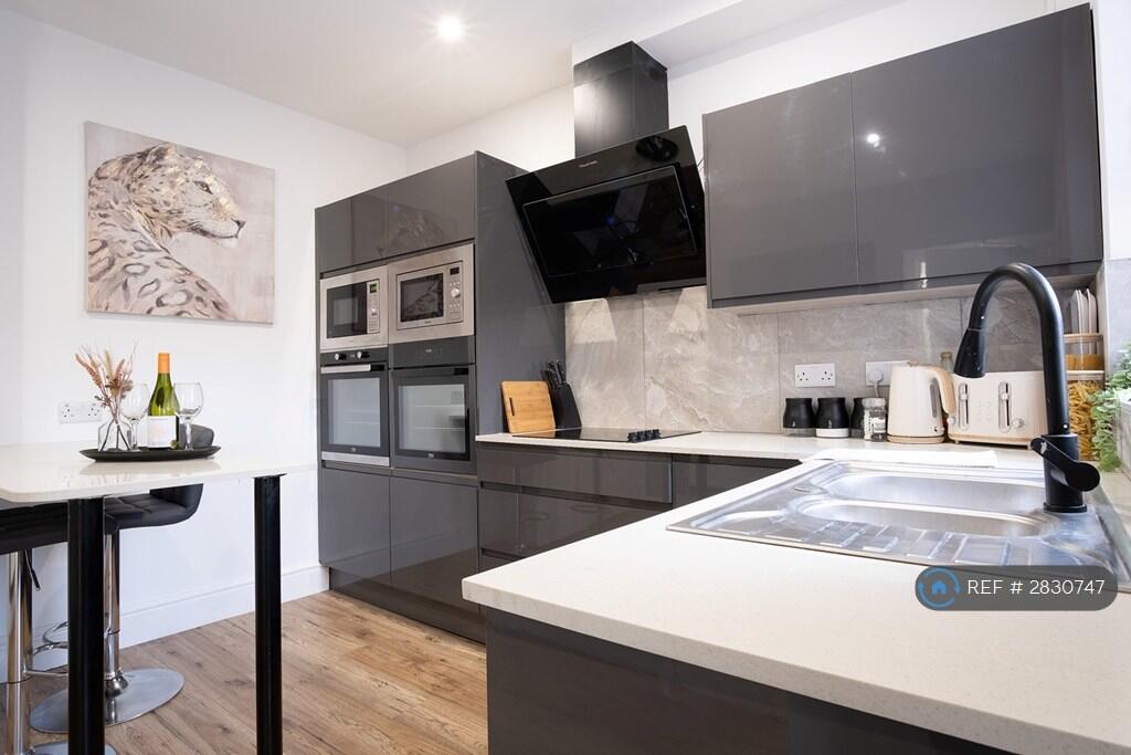 1 bed House Share for rent in Stockport. From OpenRent