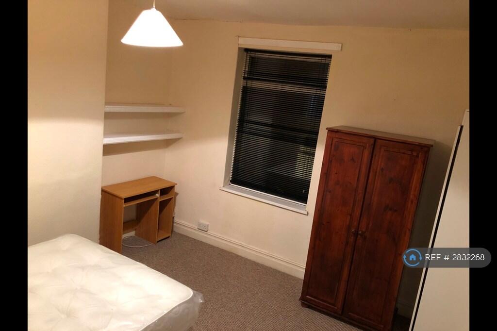 1 bed House Share for rent in Wakefield. From OpenRent 1 bed House Share for rent in Wakefield. From OpenRent