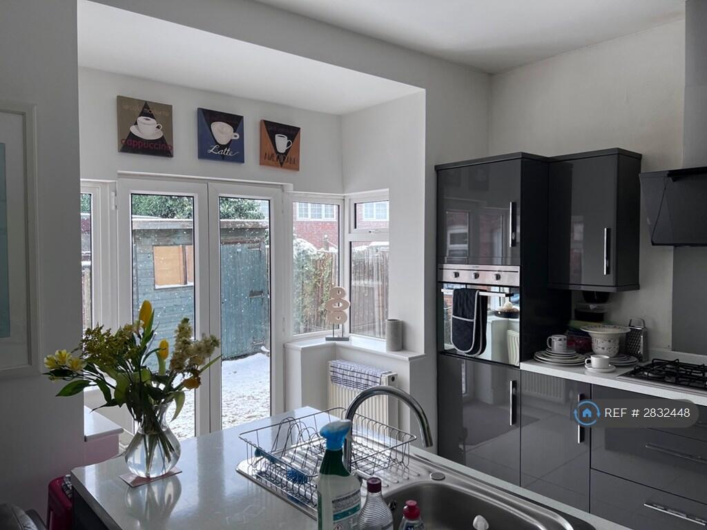 1 bed House Share for rent in Stoke-on-Trent. From OpenRent