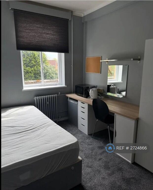 1 bed House Share for rent in Manchester. From OpenRent