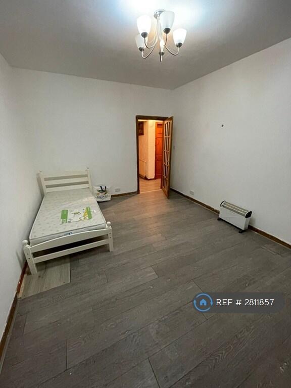 2 bed 1st Floor Flat for rent in Ayr. From OpenRent