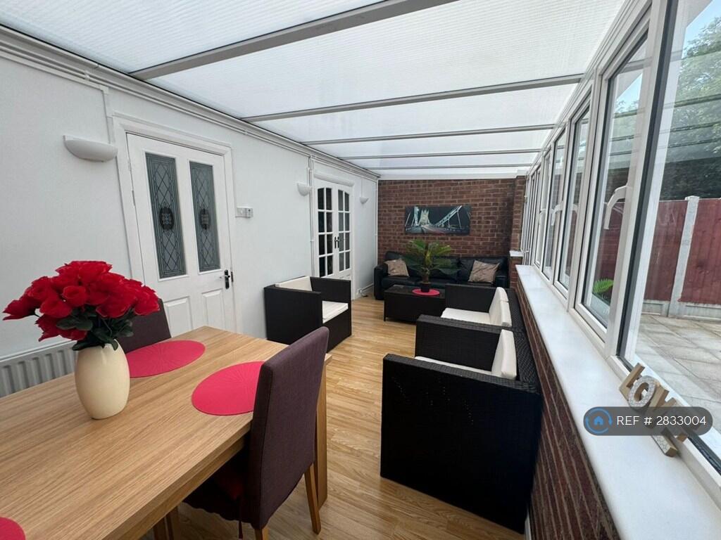 1 bed House Share for rent in Aveley. From OpenRent