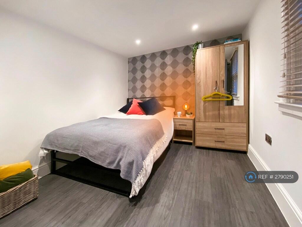 1 bed House Share for rent in Preston. From OpenRent