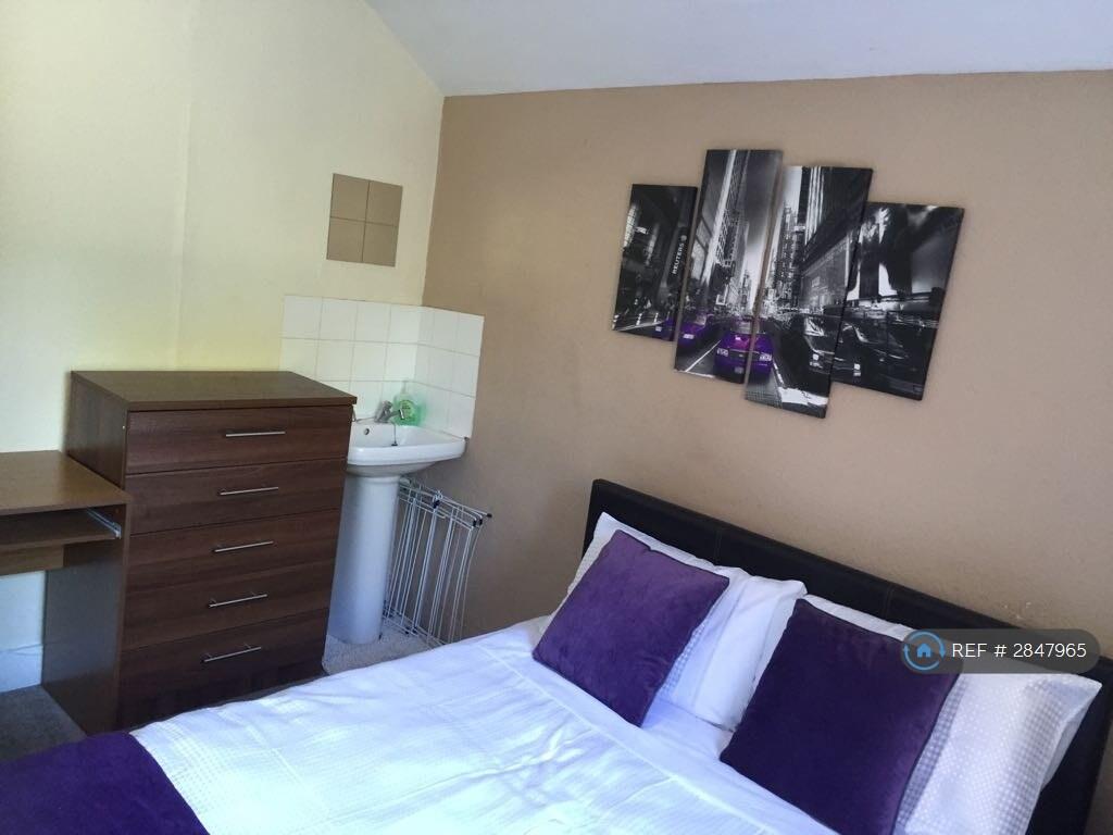 1 bed House Share for rent in Watford. From OpenRent