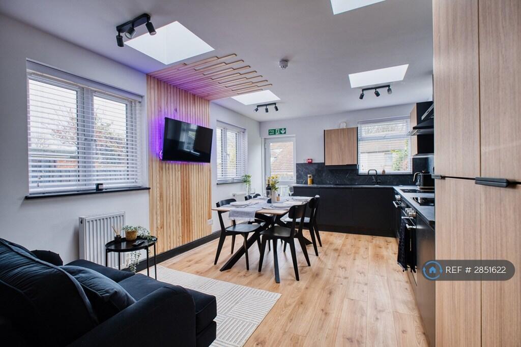 1 bed House Share for rent in Gillingham. From OpenRent 1 bed House Share for rent in Gillingham. From OpenRent