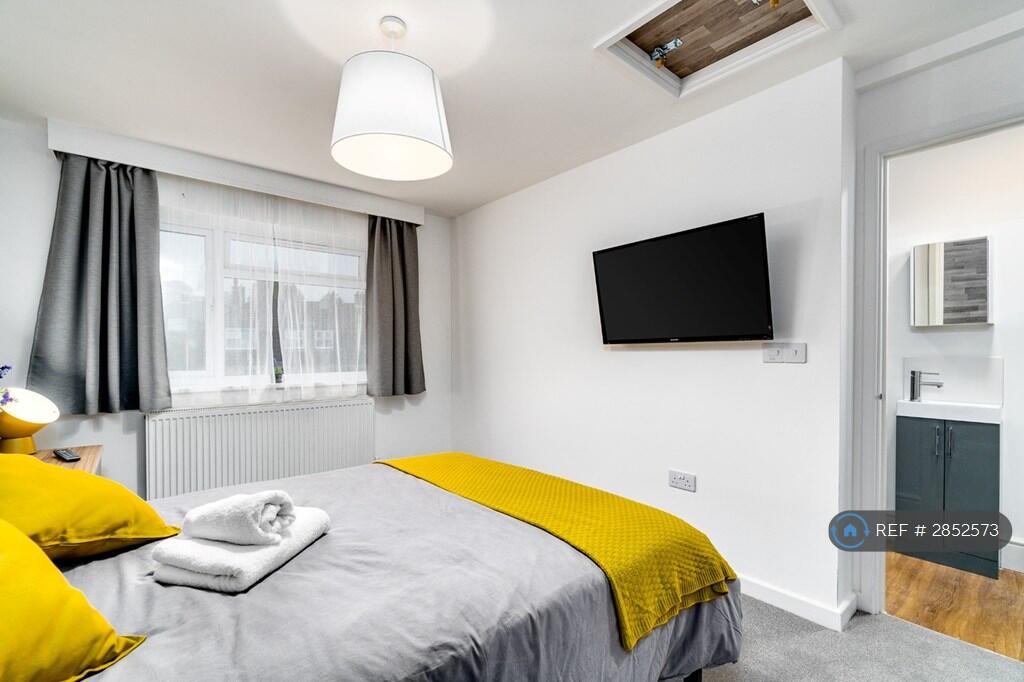 1 bed House Share for rent in St Austell. From OpenRent 1 bed House Share for rent in St Austell. From OpenRent